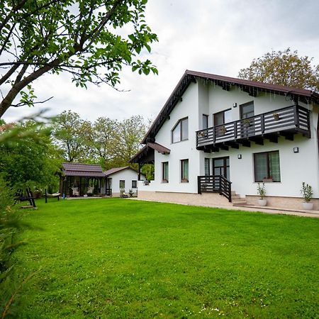 Viila To Villa Bertea Bagian luar foto